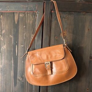 Classic Tan Leather Shoulder Bag - A.Gianetti genuine leather!
